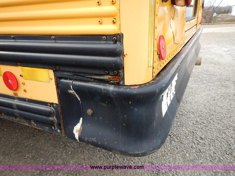 image for item L3611 1995 International 3800 school bus