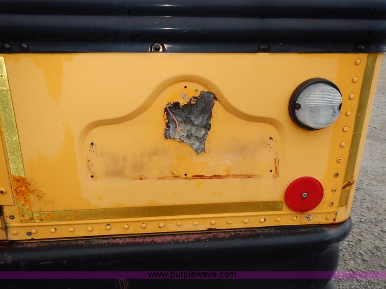 image for item L3611 1995 International 3800 school bus