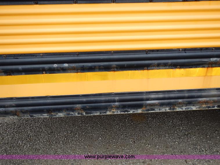 image for item L3611 1995 International 3800 school bus