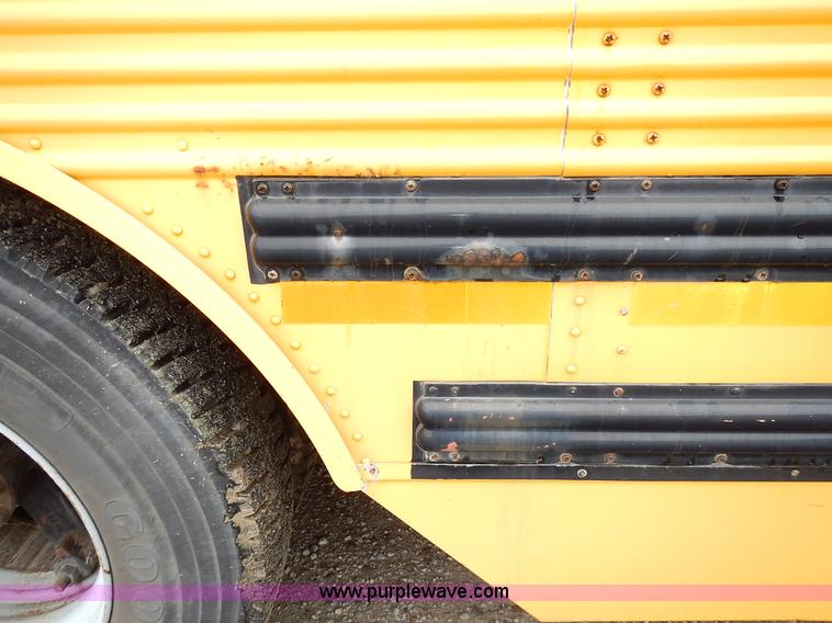 image for item L3611 1995 International 3800 school bus