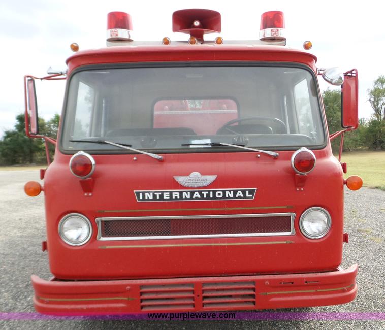 image for item L5085 1972 International C01710A fire truck