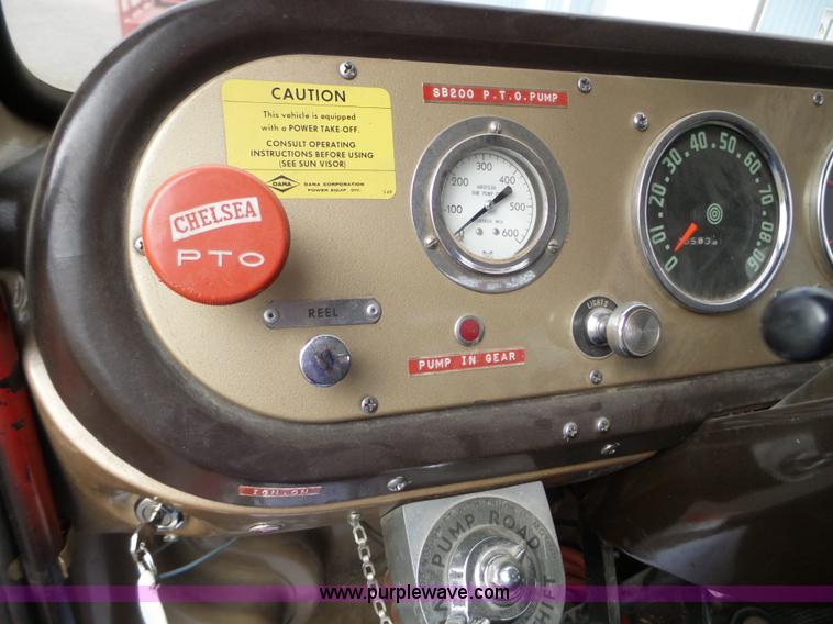 image for item L5085 1972 International C01710A fire truck