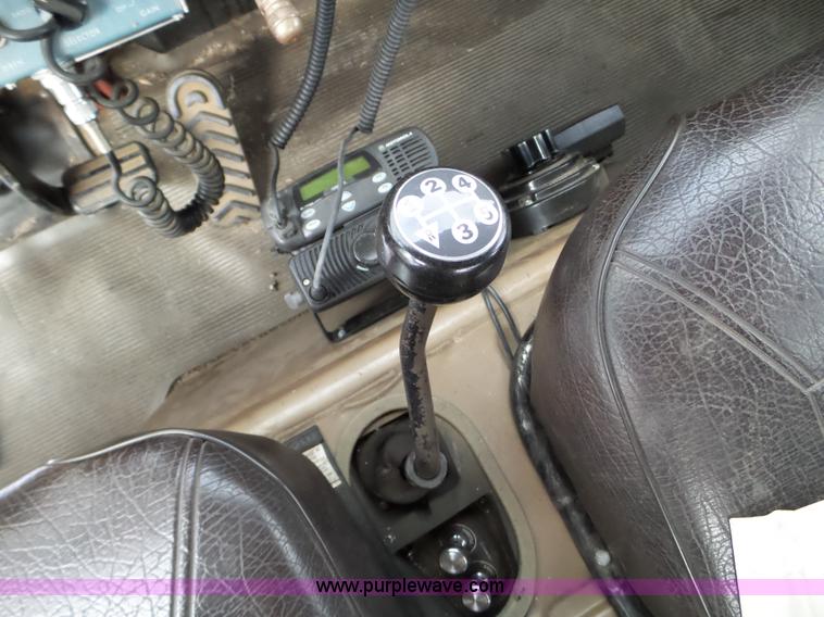 image for item L5085 1972 International C01710A fire truck