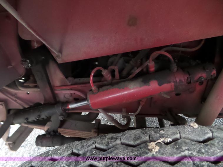 image for item L5085 1972 International C01710A fire truck