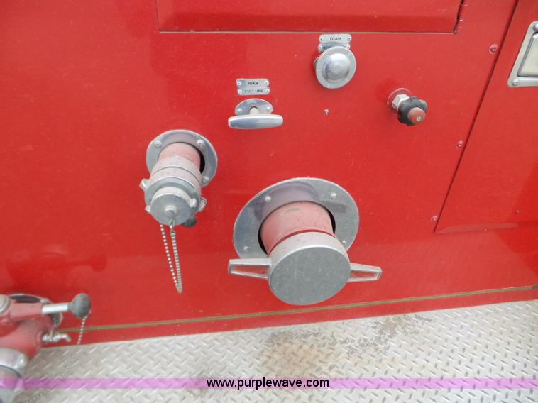 image for item L5085 1972 International C01710A fire truck