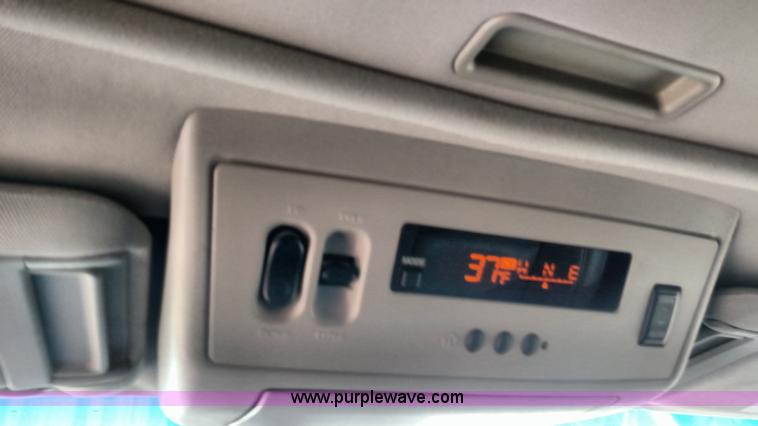 image for item L6067 2005 Nissan Armada SUV