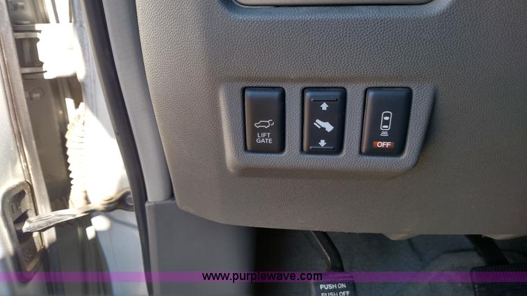 image for item L6067 2005 Nissan Armada SUV