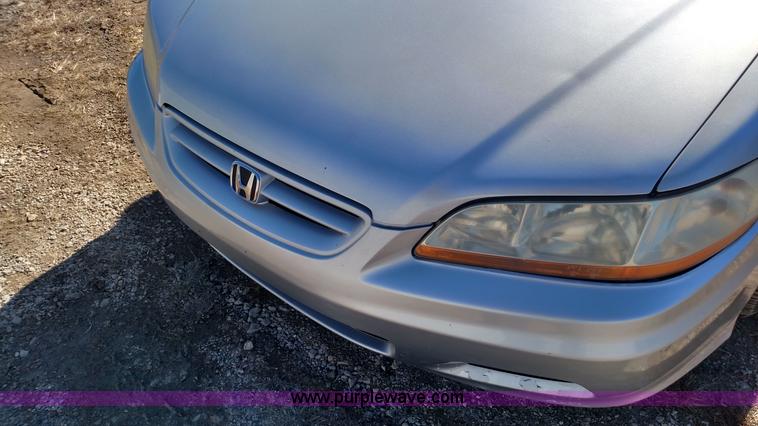 image for item L6069 2001 Honda Accord EX
