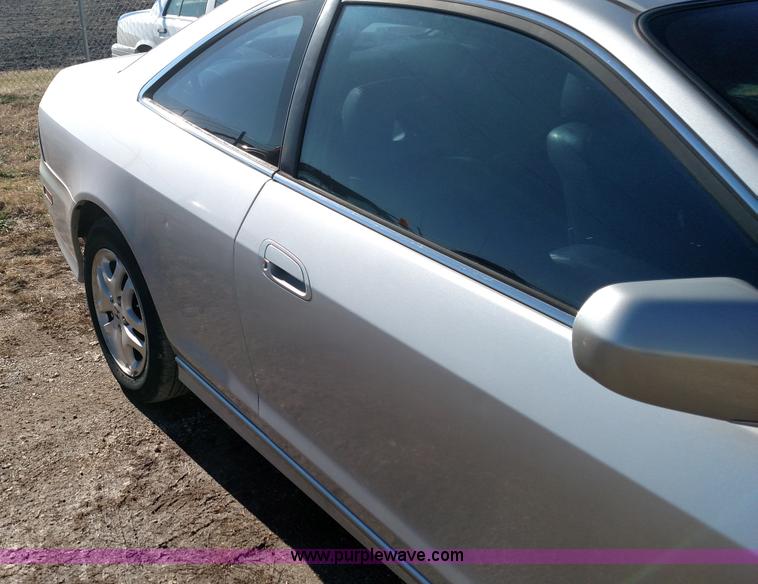 image for item L6069 2001 Honda Accord EX