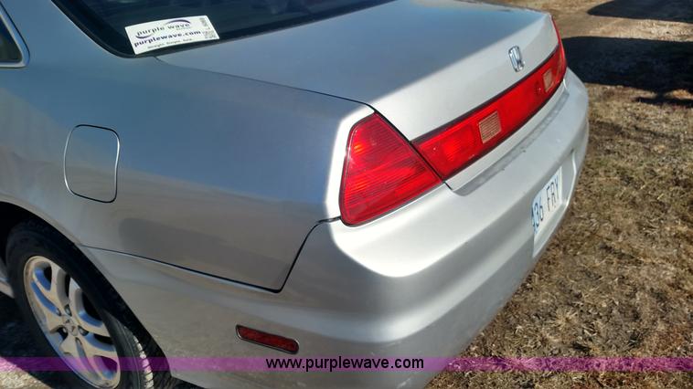image for item L6069 2001 Honda Accord EX