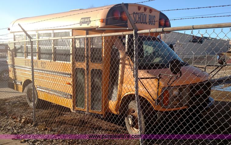 image for item L6074 1998 GMC Savana school bus