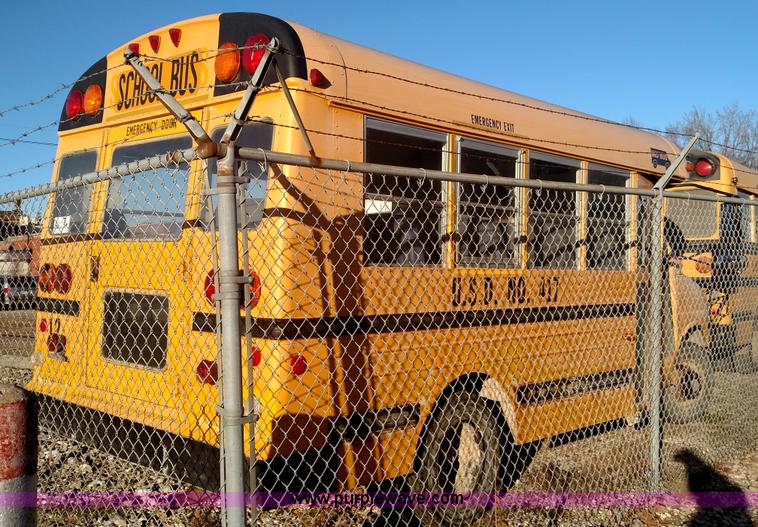 image for item L6074 1998 GMC Savana school bus