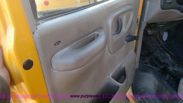 image for item L6074 1998 GMC Savana school bus