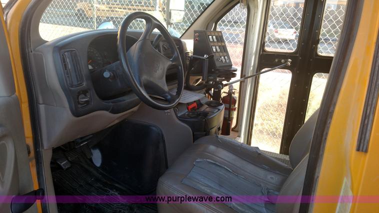 image for item L6074 1998 GMC Savana school bus