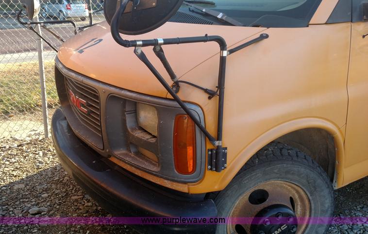 image for item L6074 1998 GMC Savana school bus
