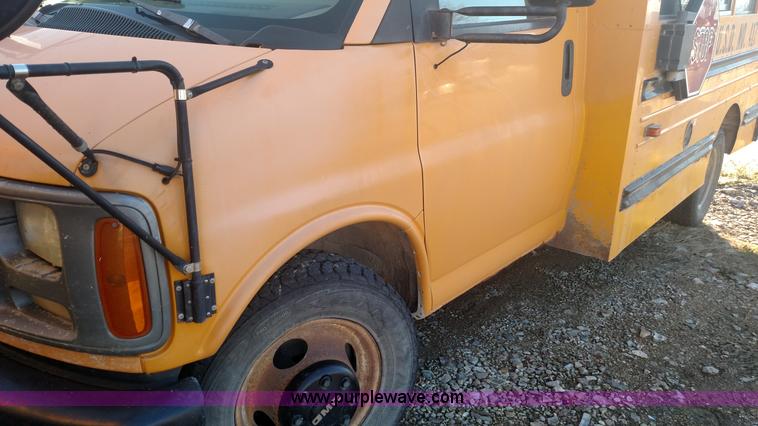 image for item L6074 1998 GMC Savana school bus