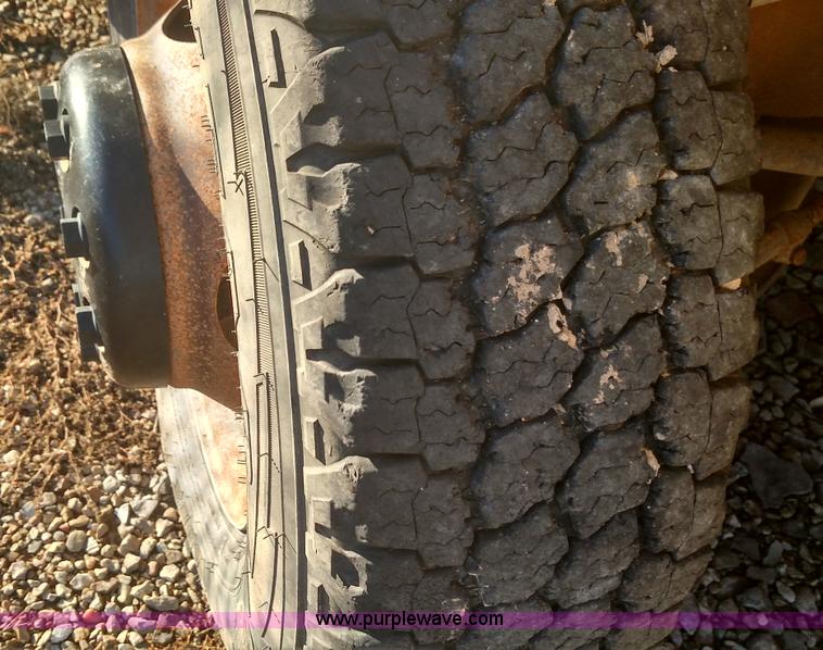 image for item L6074 1998 GMC Savana school bus