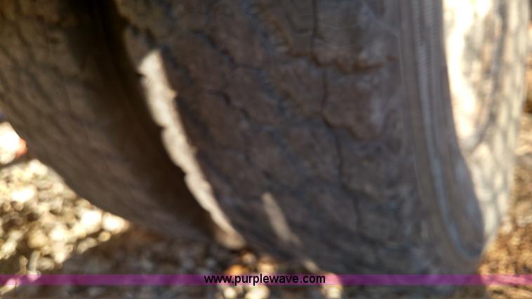 image for item L6074 1998 GMC Savana school bus