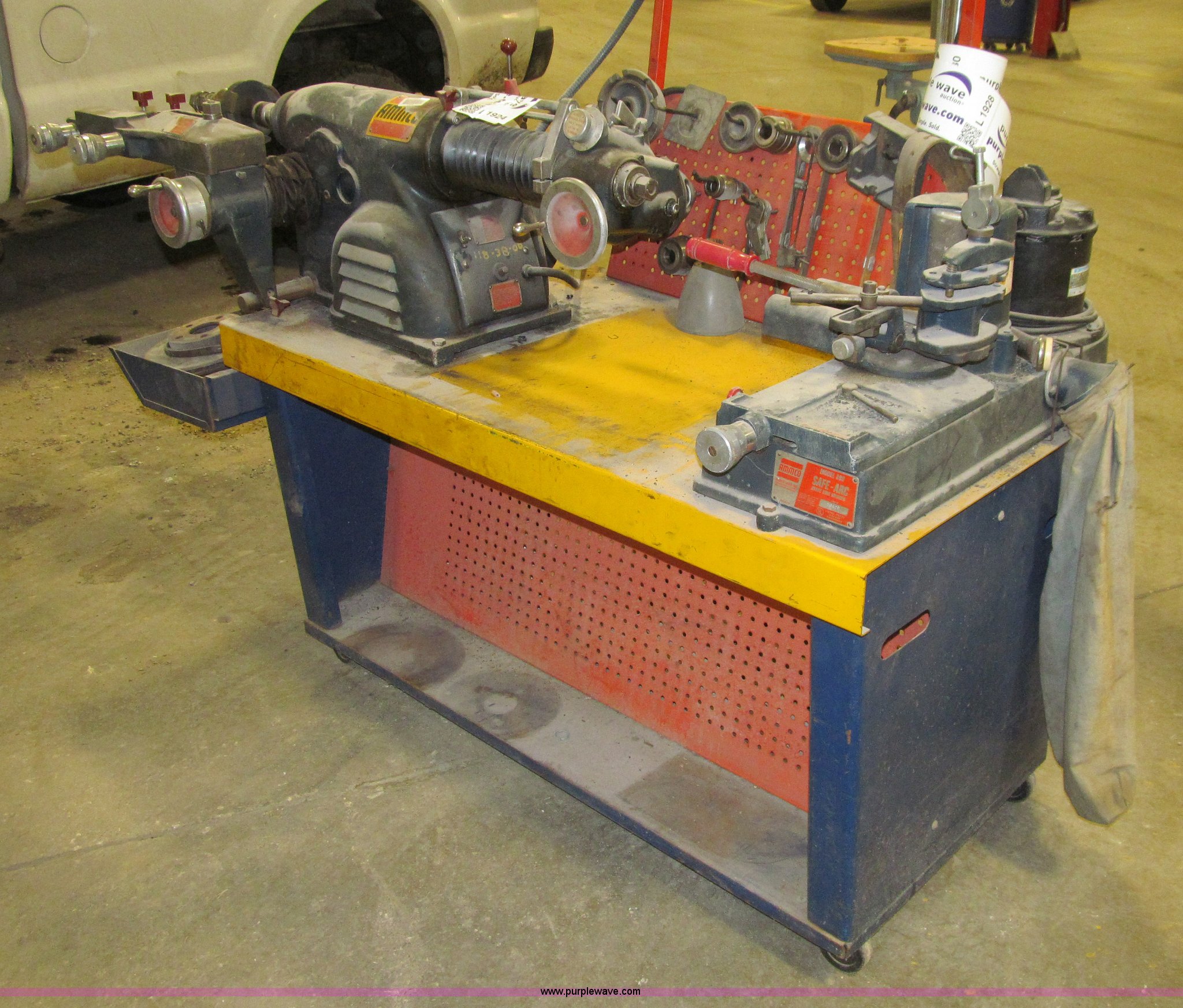 Ammco Brake Lathe >> Ammco Brake Lathe Item L1924 Sold January 12 Government Ammco Brake Lathe >> Ammco Brake Lathe Item L1924 Sold January 12 Government