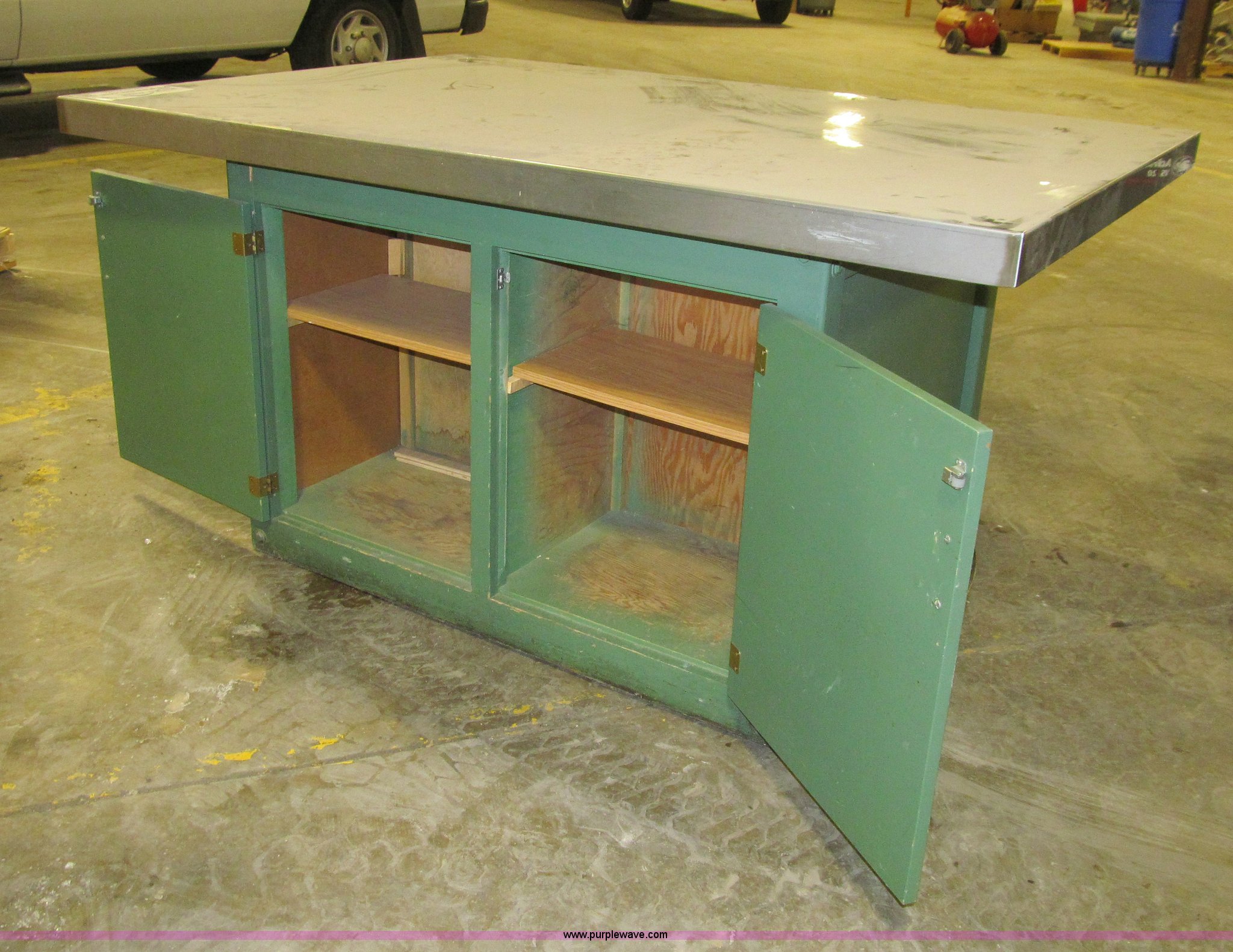 in Des Moines, IA Item L1927 sold Purple Wave