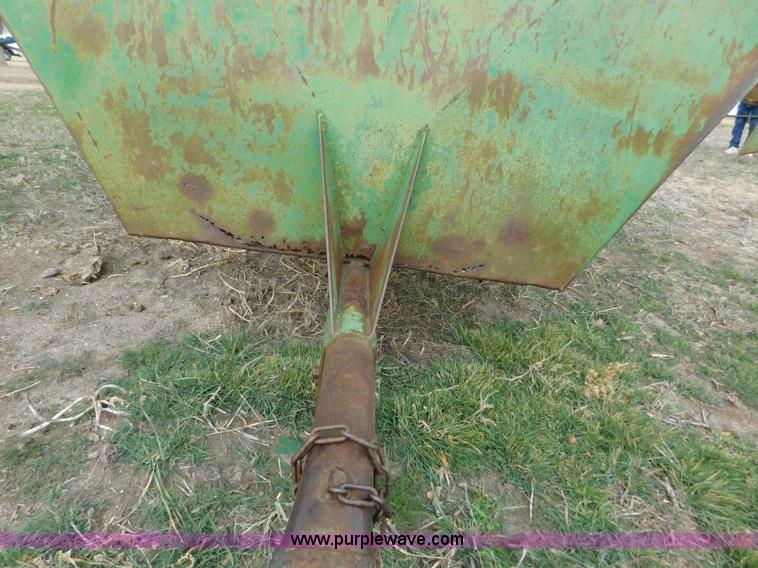 image for item AW9321 Grain Belt 5P72 livestock feeder