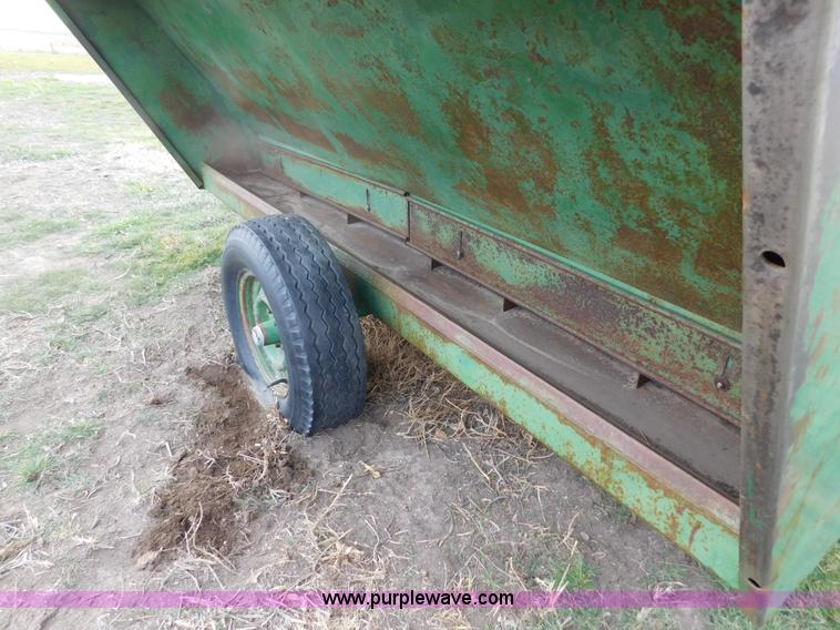 image for item AW9321 Grain Belt 5P72 livestock feeder