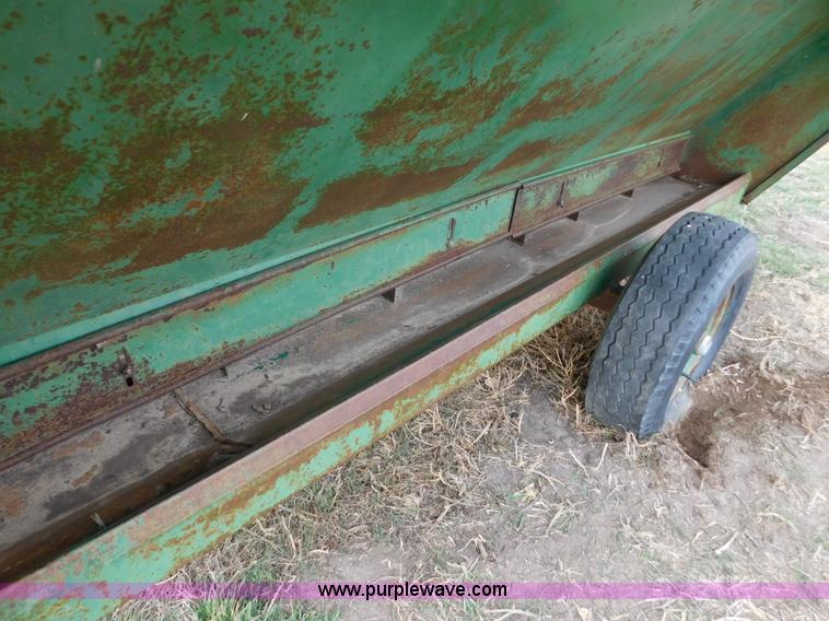 image for item AW9321 Grain Belt 5P72 livestock feeder