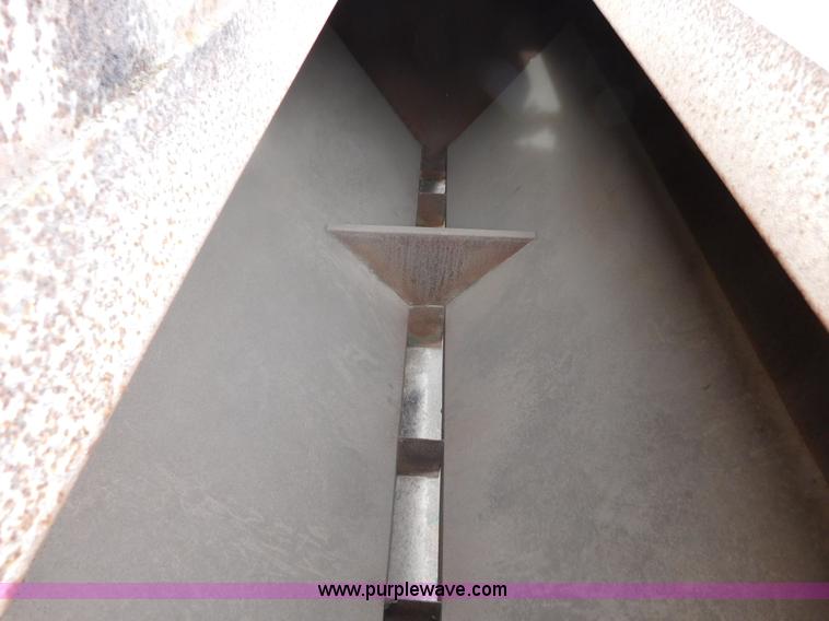 image for item AW9321 Grain Belt 5P72 livestock feeder