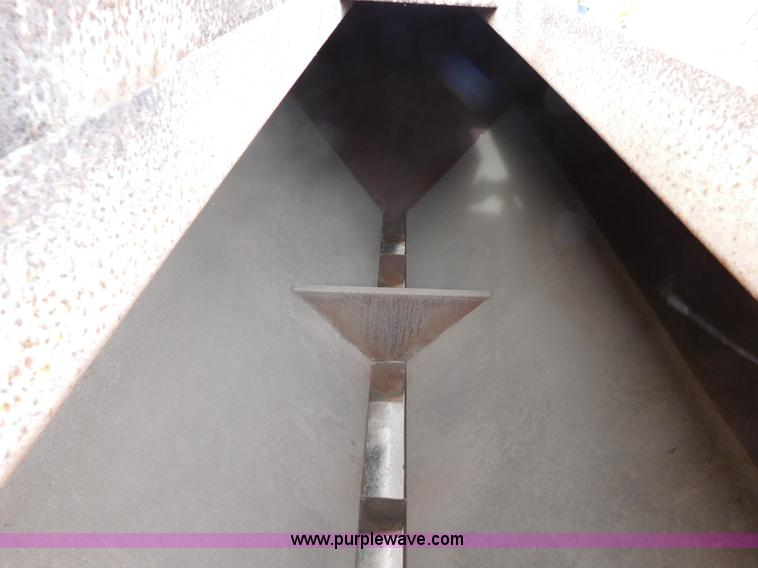 image for item AW9321 Grain Belt 5P72 livestock feeder