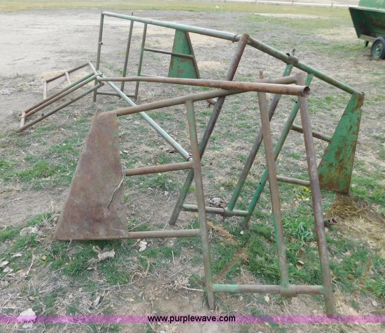 image for item AW9321 Grain Belt 5P72 livestock feeder