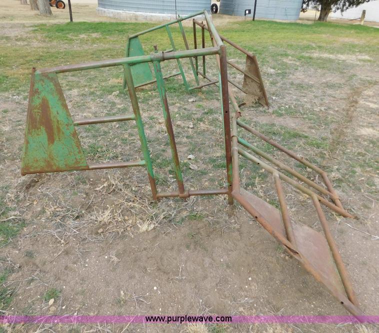 image for item AW9321 Grain Belt 5P72 livestock feeder