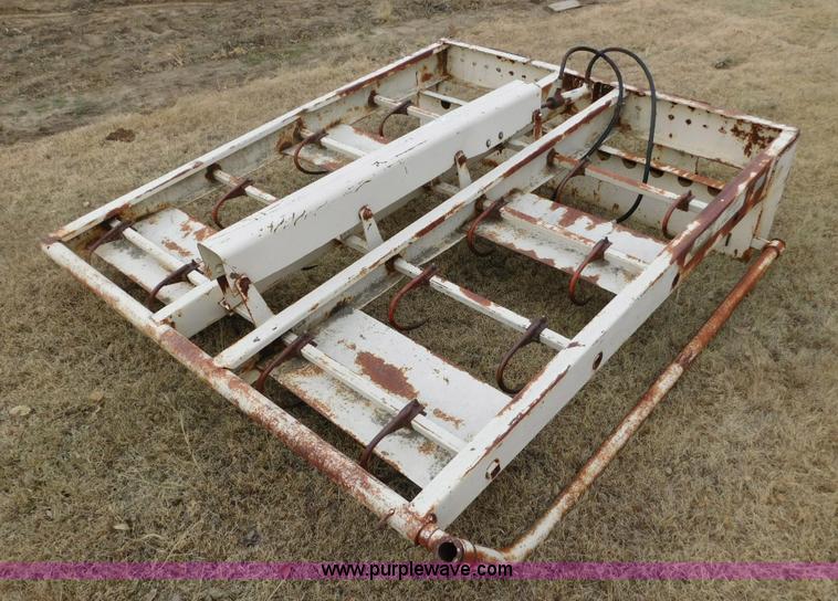 image for item AW9322 Welco 18000 bale fork