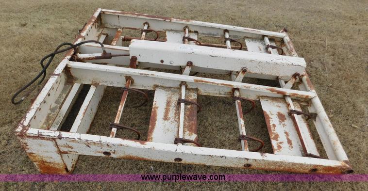image for item AW9322 Welco 18000 bale fork