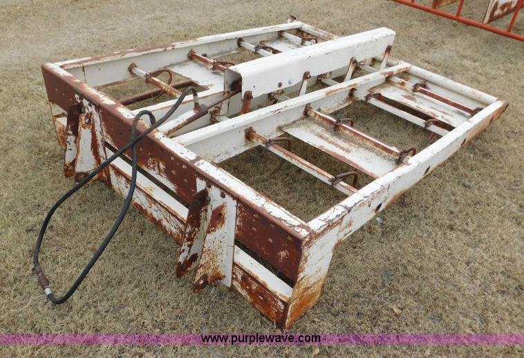 image for item AW9322 Welco 18000 bale fork