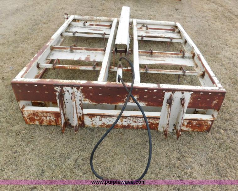 image for item AW9322 Welco 18000 bale fork