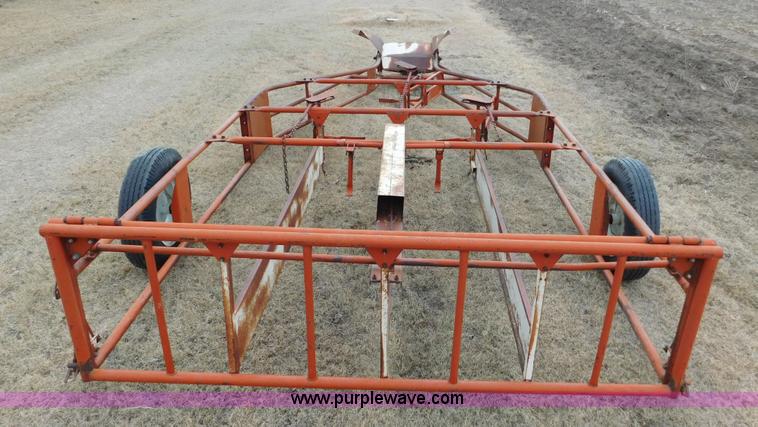 image for item AW9323 1979 Welco 1300 bale accumulator