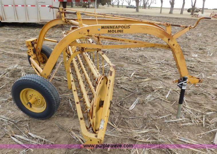 image for item AW9324 Minneapolis Moline side delivery rake