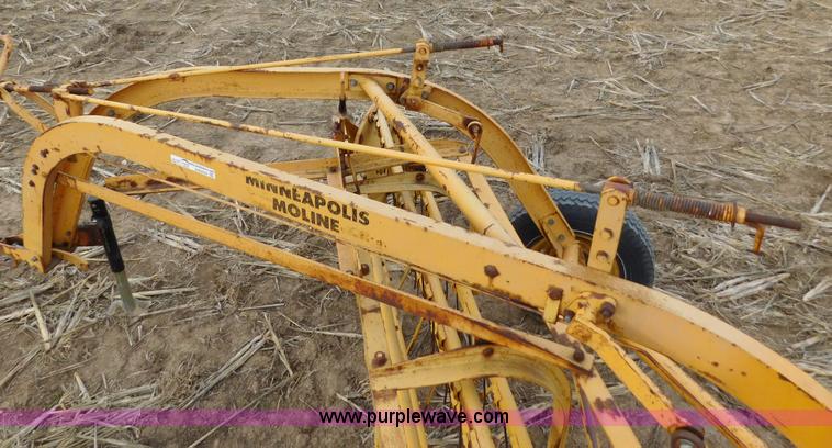 image for item AW9324 Minneapolis Moline side delivery rake