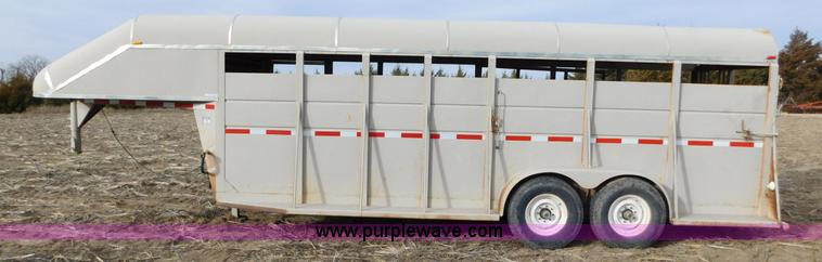 image for item AW9325 1990 Trail Magic F livestock trailer