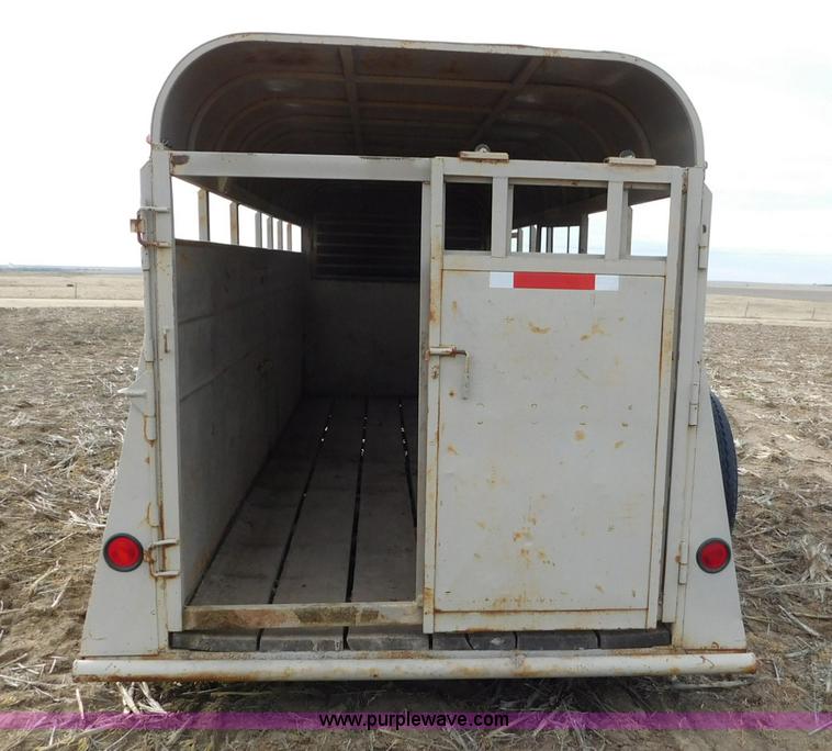image for item AW9325 1990 Trail Magic F livestock trailer