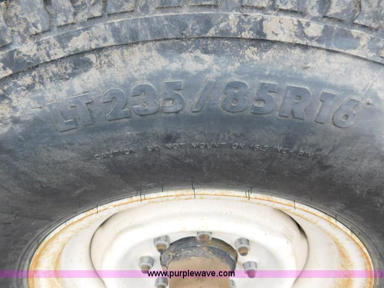 image for item AW9325 1990 Trail Magic F livestock trailer