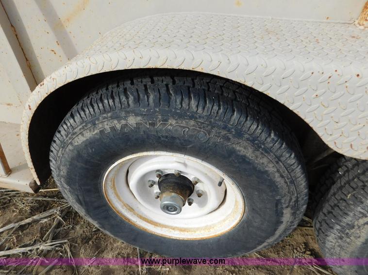 image for item AW9325 1990 Trail Magic F livestock trailer