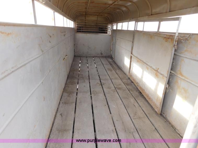 image for item AW9325 1990 Trail Magic F livestock trailer