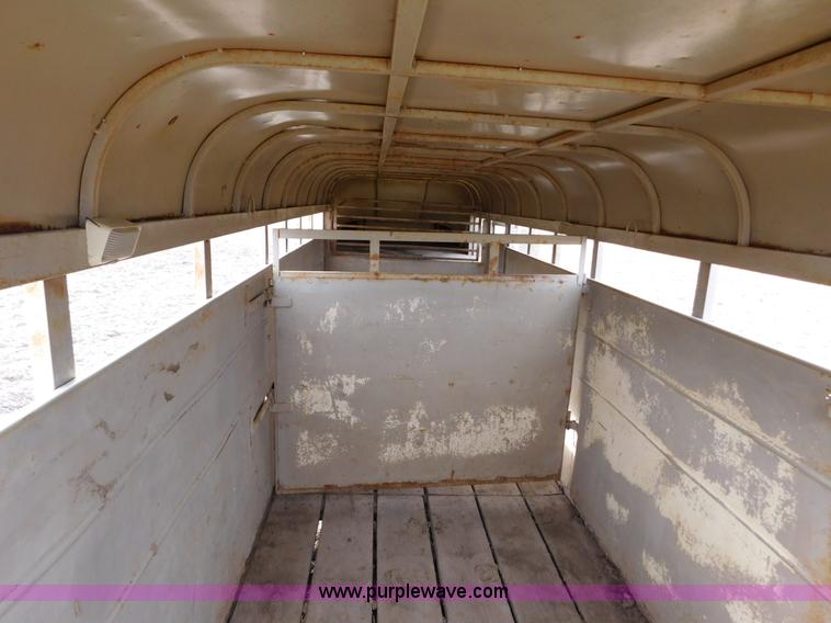 image for item AW9325 1990 Trail Magic F livestock trailer