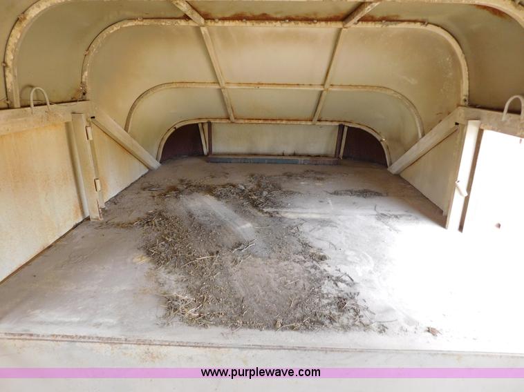 image for item AW9325 1990 Trail Magic F livestock trailer