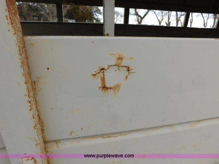 image for item AW9325 1990 Trail Magic F livestock trailer
