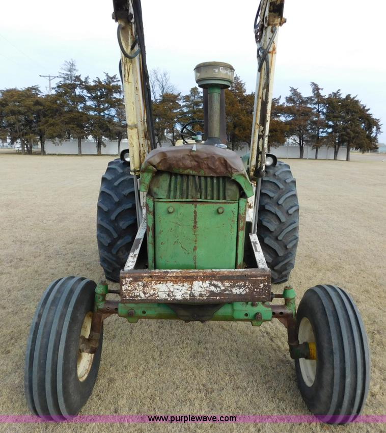 image for item AW9326 John Deere 4010 tractor