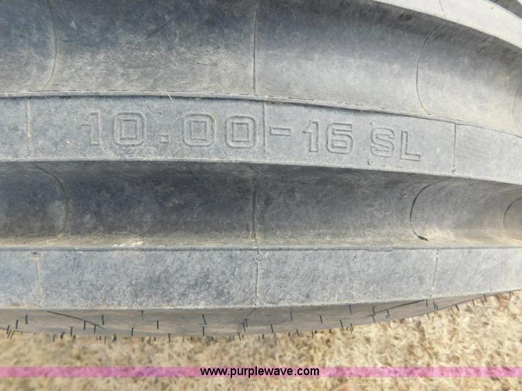 image for item AW9326 John Deere 4010 tractor