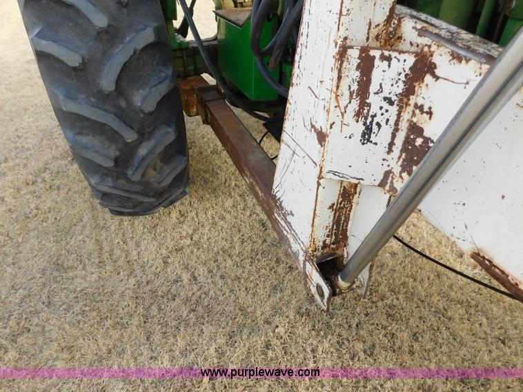 image for item AW9326 John Deere 4010 tractor