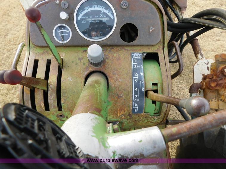 image for item AW9326 John Deere 4010 tractor